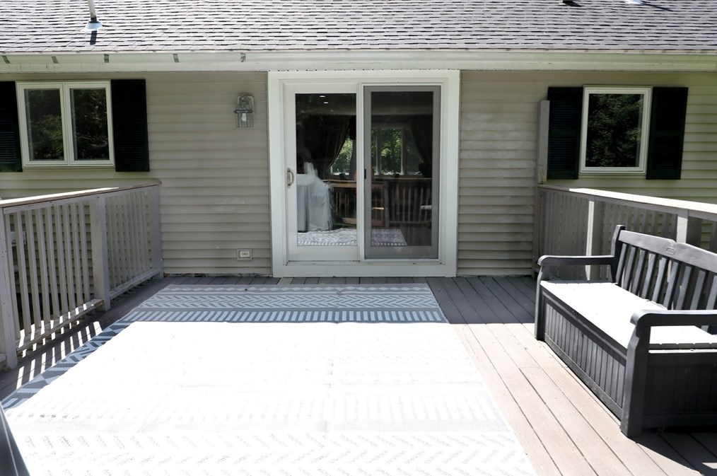 233 Park St, North Reading MA 01864-2573 exterior