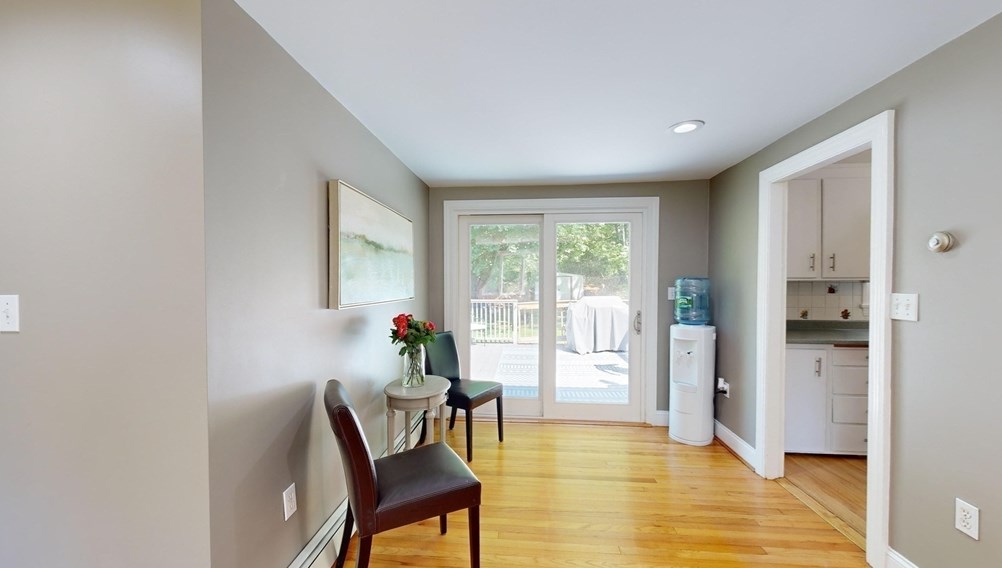 233 Park St, North Reading MA 01864-2573 exterior