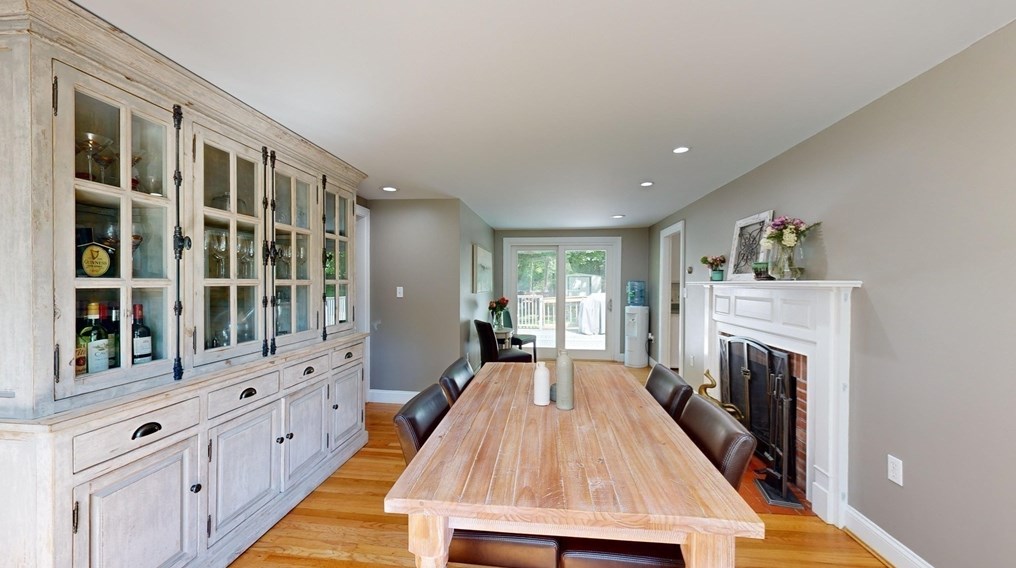 233 Park St, North Reading MA 01864-2573 exterior