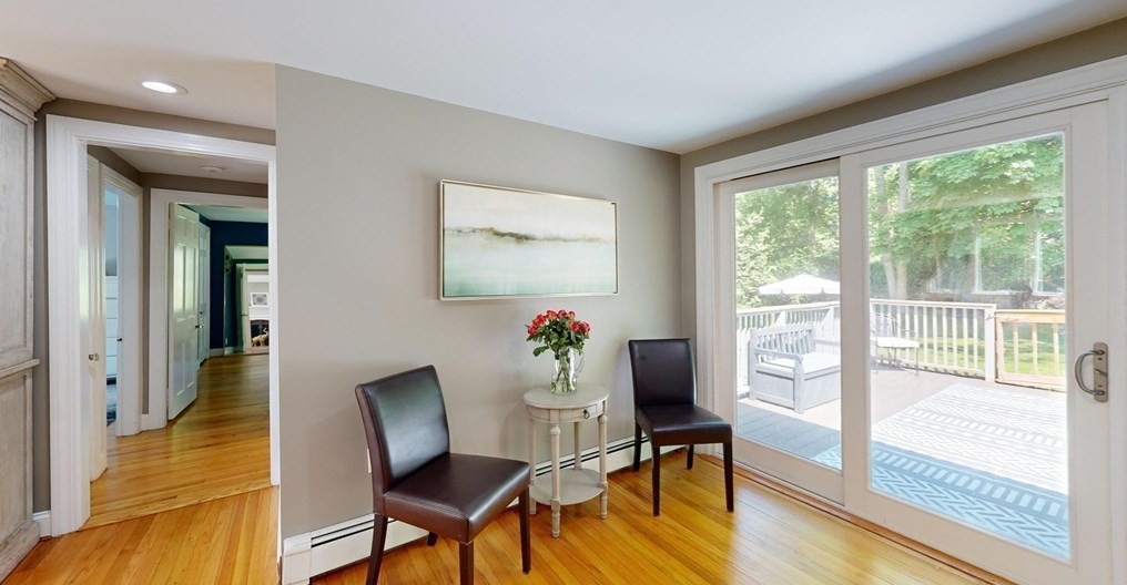 233 Park St, North Reading MA 01864-2573 exterior