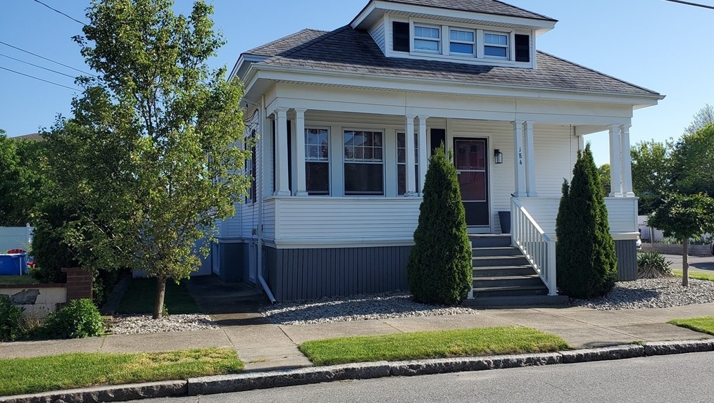 184 Matthew St, New-Bedford, MA 02740 exterior