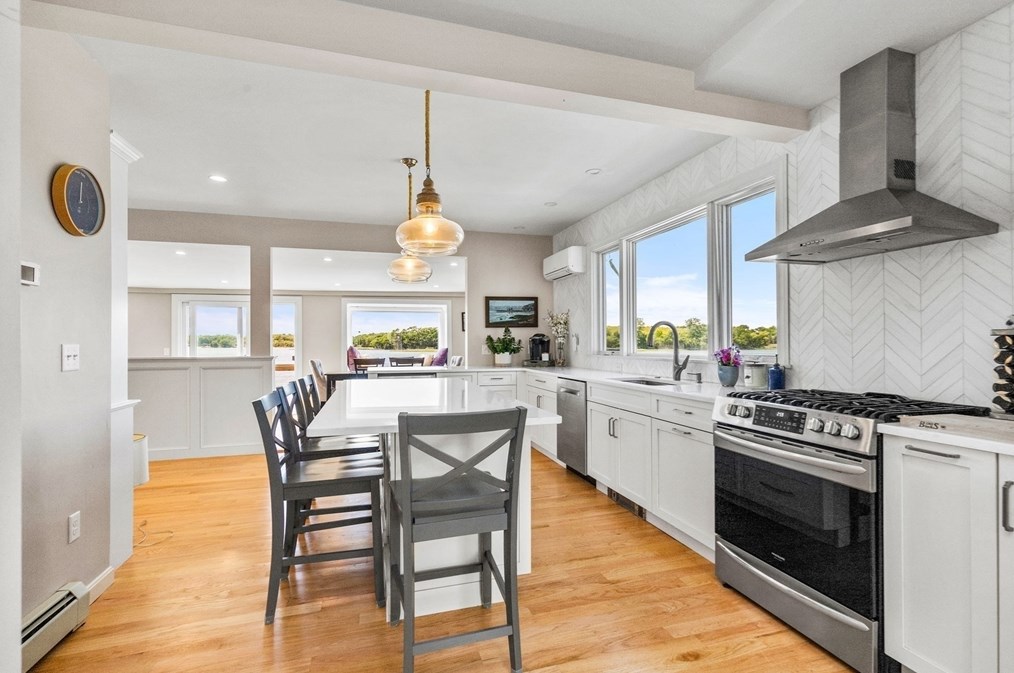 34 Clf Rd, Hingham MA 02043-1452 exterior