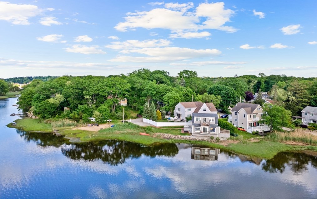 34 Clf Rd, Hingham MA 02043-1452 exterior