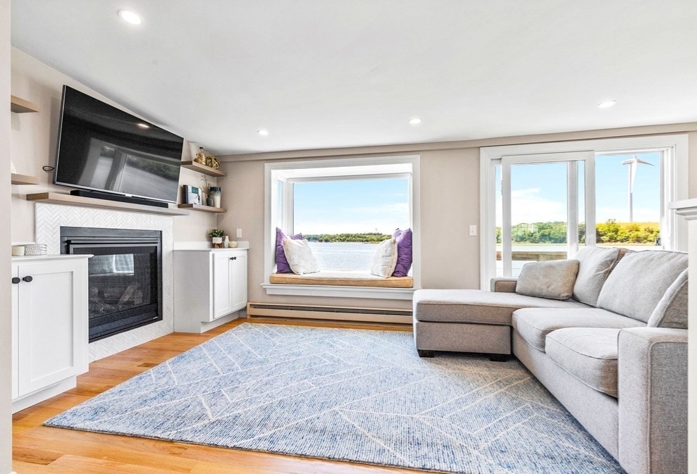 34 Clf Rd, Hingham MA 02043-1452 exterior