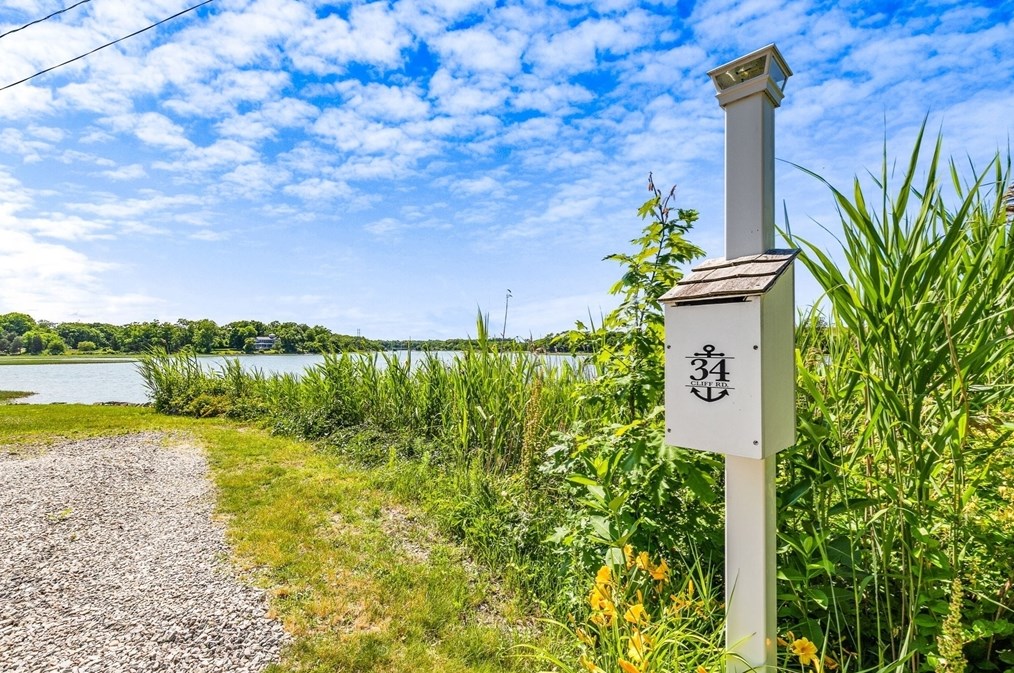 34 Clf Rd, Hingham MA 02043-1452 exterior