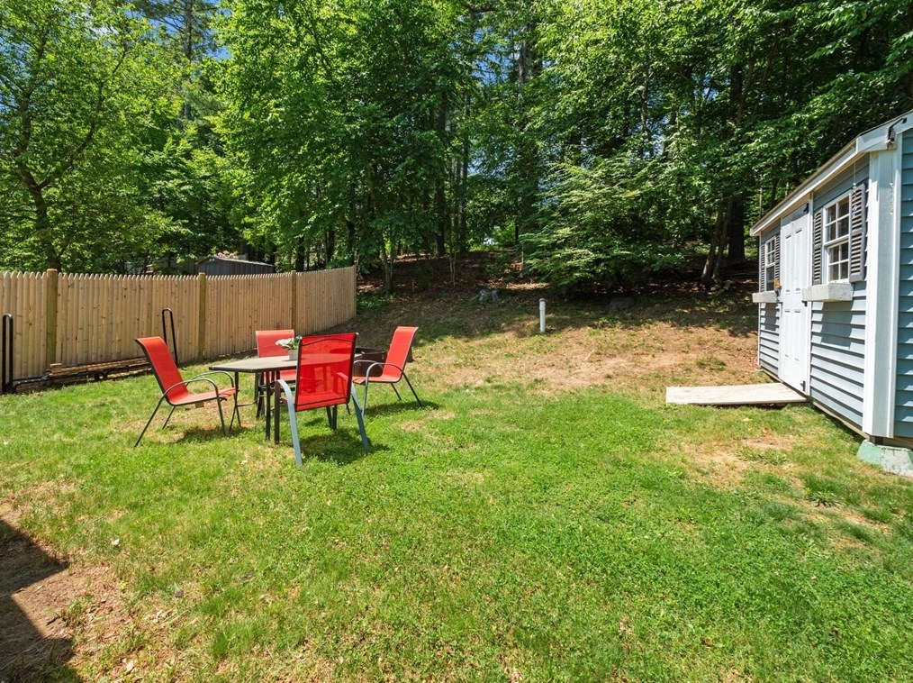 15 Boundary Rd, Pembroke MA 02359-3041 exterior