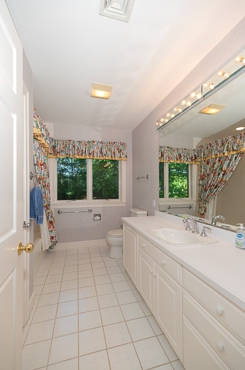 14 Choate Ln, Ipswich MA 01938-3013 exterior