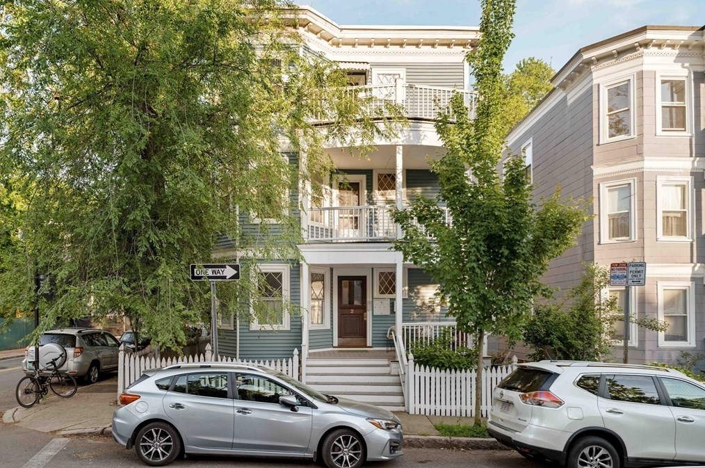 2 Newton St, Cambridge MA  02139-4714 exterior
