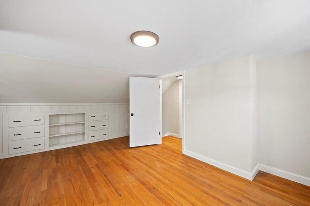 70 Border Ave, Seekonk MA 02771-3935 exterior