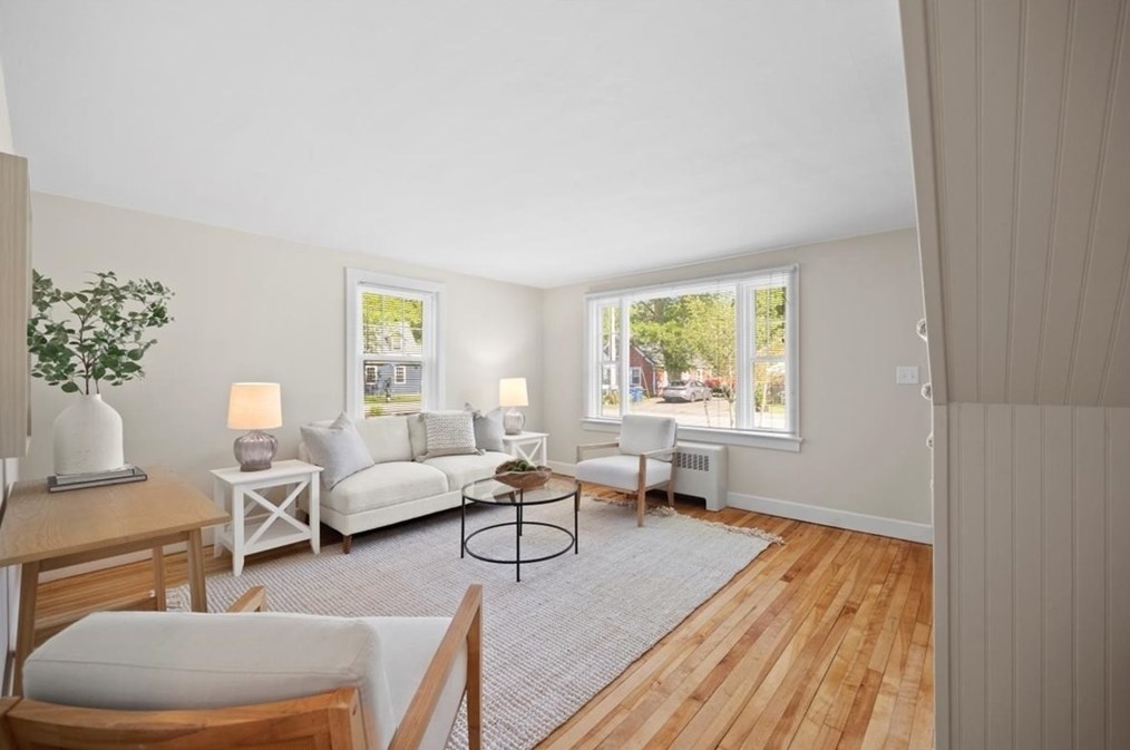 70 Border Ave, Seekonk MA 02771-3935 exterior