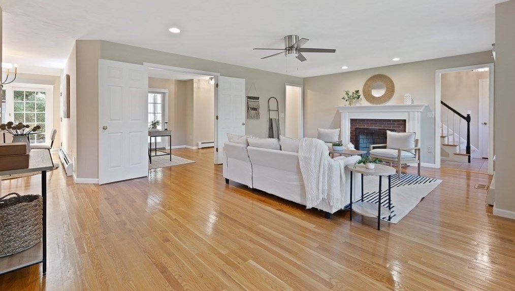 5 Hidden Mdw Ln, Southborough MA 01772-1700 exterior