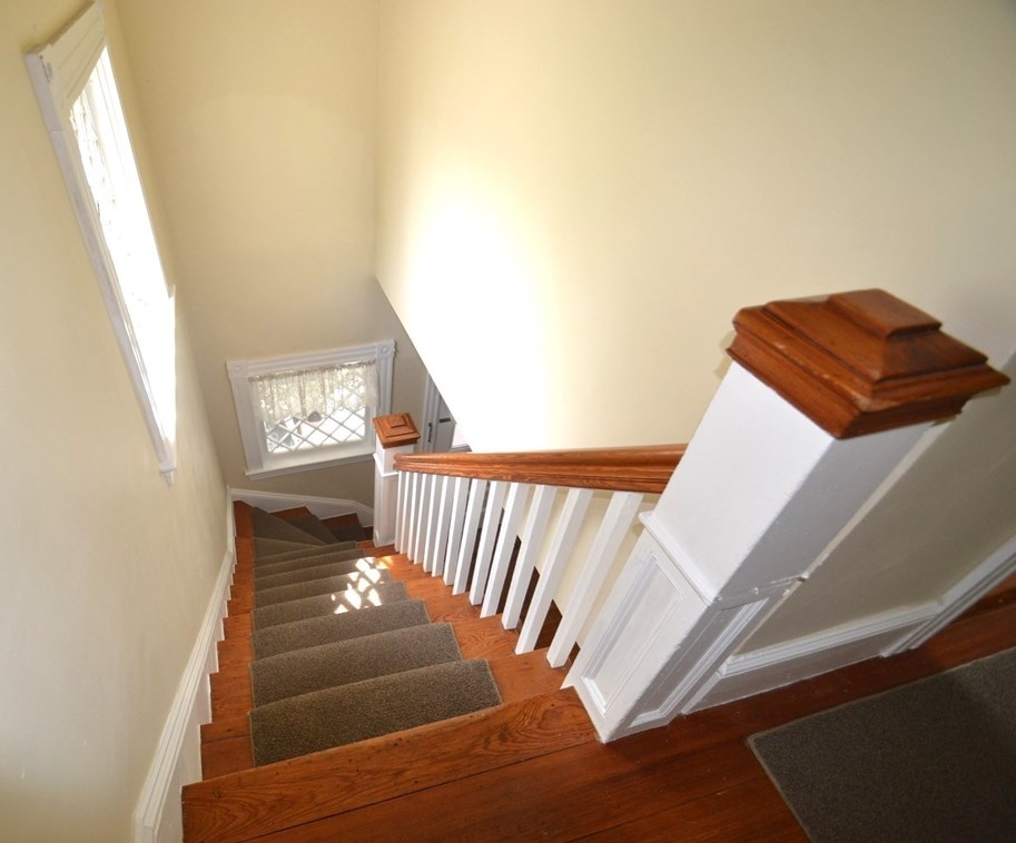 25 Clarence Ave, East Bridgewater MA 02324-2607 exterior