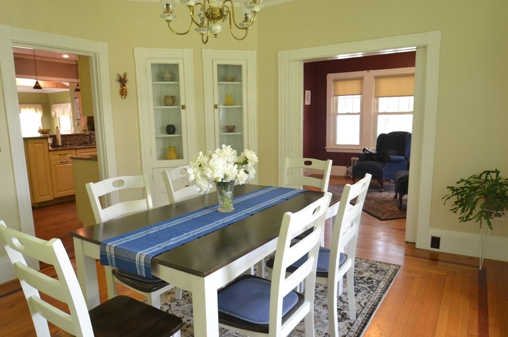 25 Clarence Ave, East Bridgewater MA 02324-2607 exterior