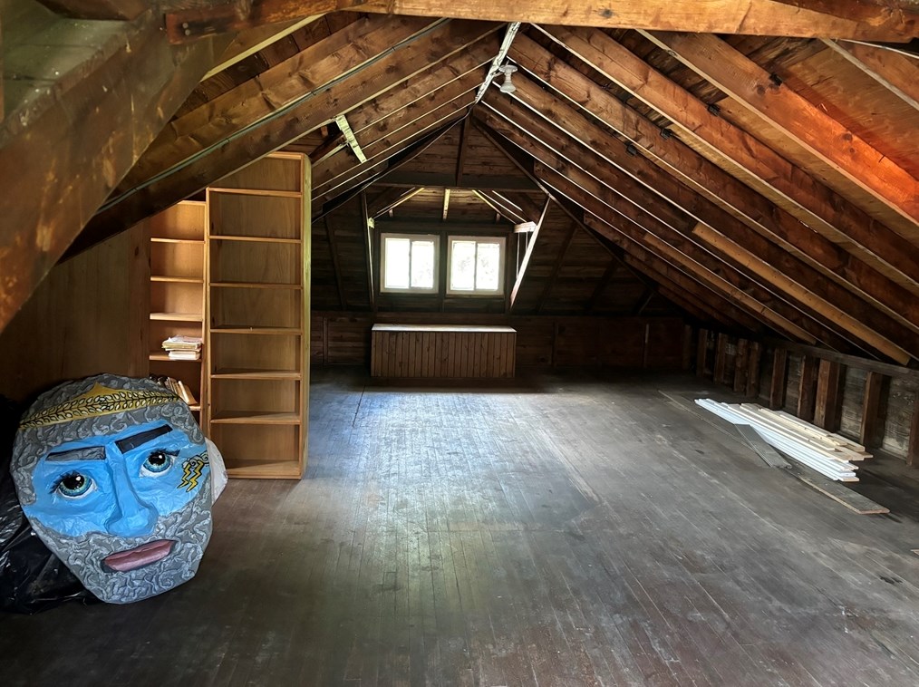 25 Clarence Ave, East Bridgewater MA 02324-2607 exterior