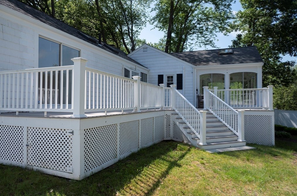 16 Leslie Ave, Weymouth MA 02188-3416 exterior