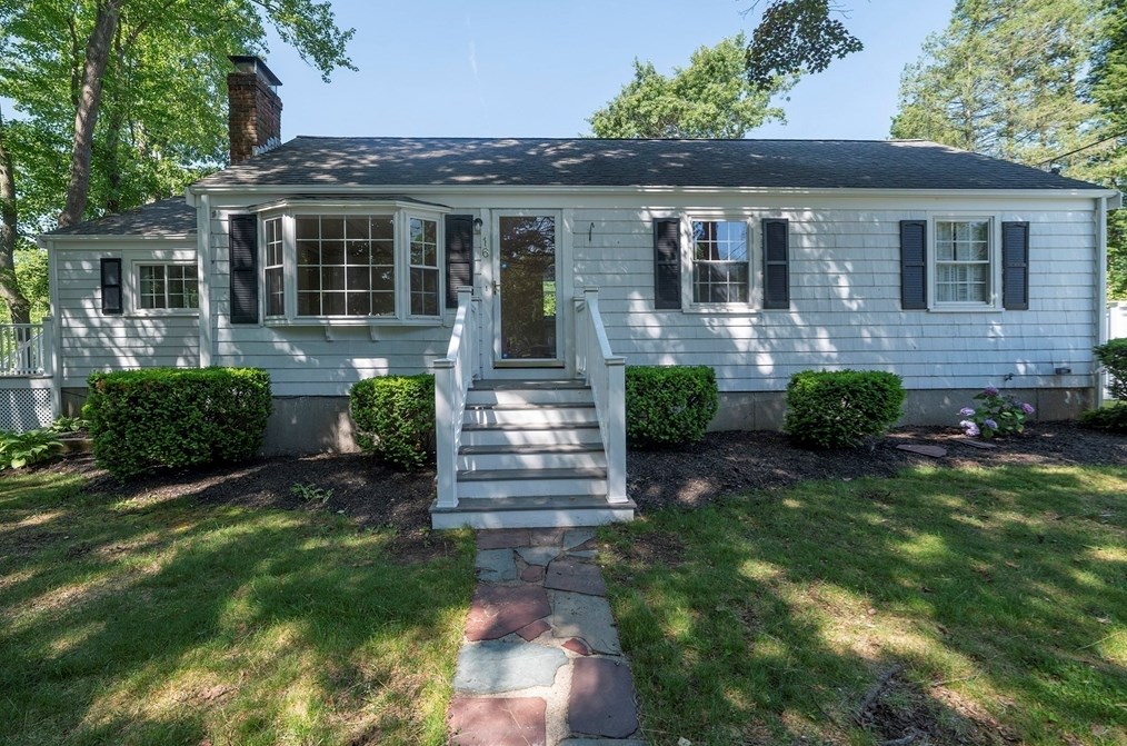 16 Leslie Ave, Weymouth MA 02188-3416 exterior
