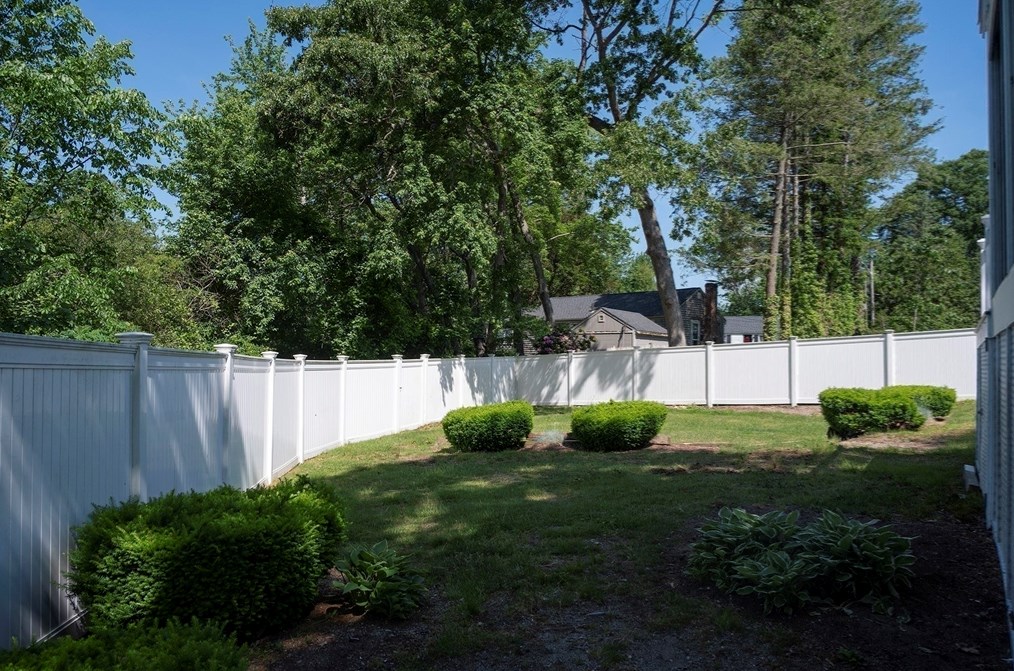 16 Leslie Ave, Weymouth MA 02188-3416 exterior