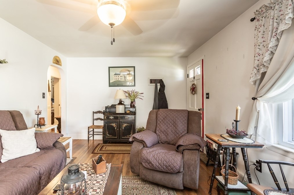 26 Illinois St, New Bedford MA 02745-2514 exterior