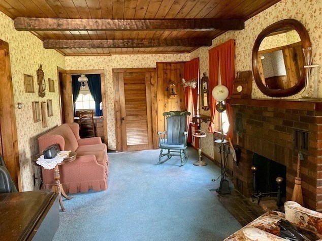 72 Middle Rd, New Bedford MA 02743-2602 exterior