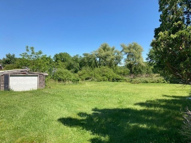 72 Middle Rd, New Bedford MA 02743-2602 exterior