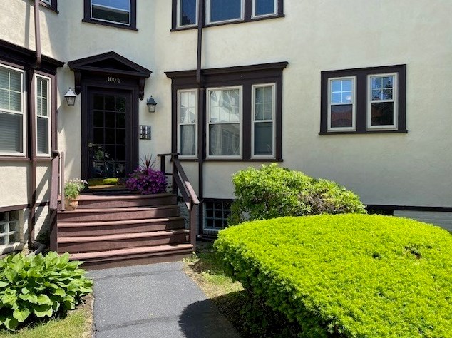 100 5 Main #q, Andover, MA 01810