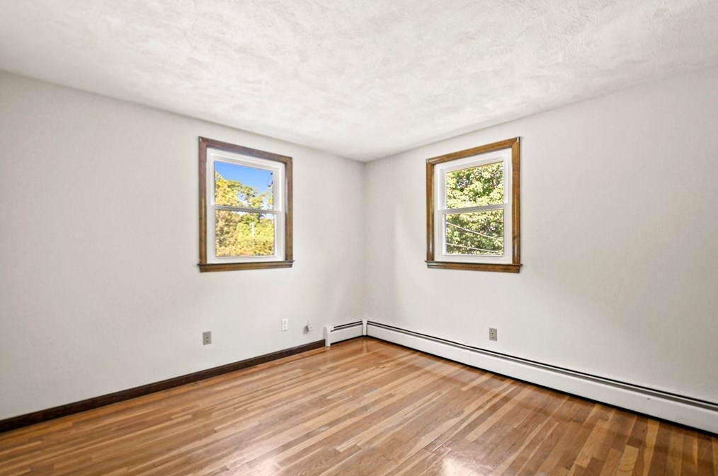 224 Littleton Rd, Chelmsford MA  01824-3306 exterior