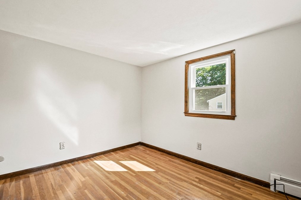 224 Littleton Rd, Chelmsford MA  01824-3306 exterior