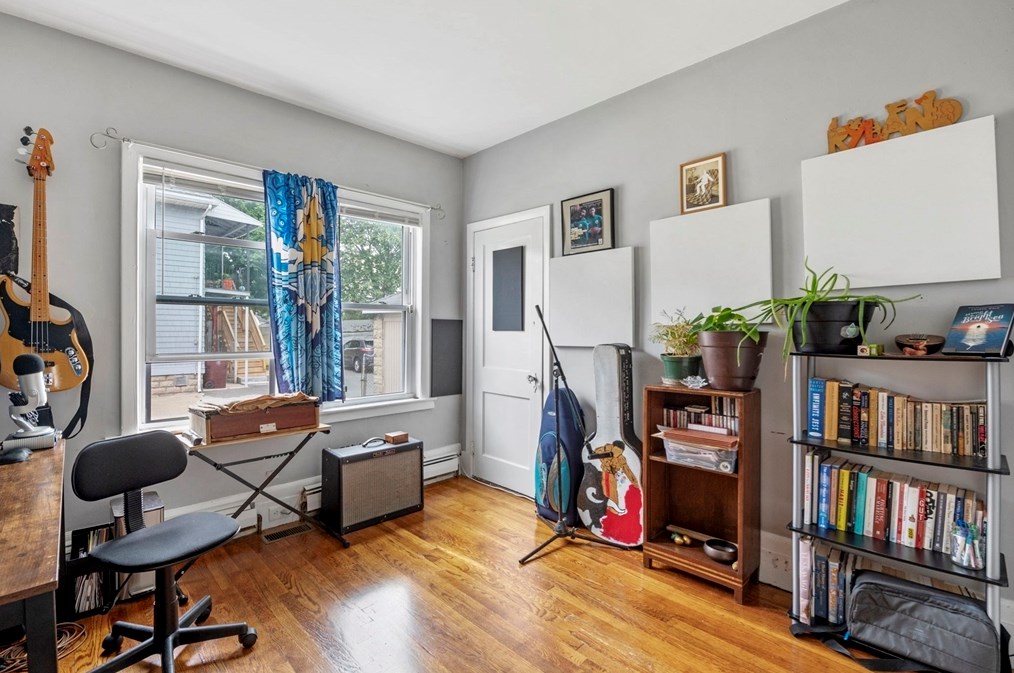 95 Jefferson Ave, Everett MA  02149-5420 exterior