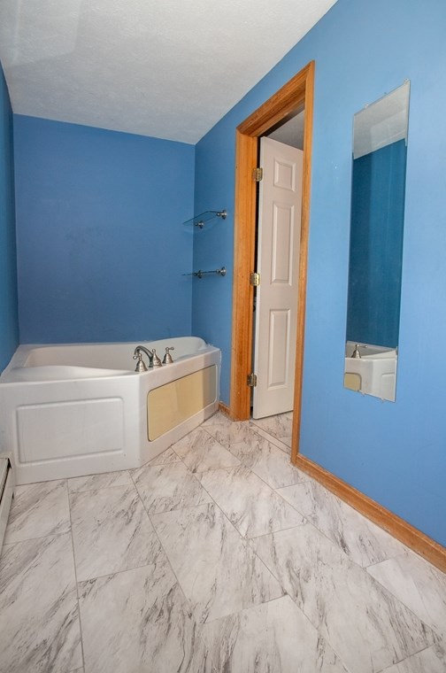 116 Bayberry Cir, Winchendon MA 01475-2269 exterior