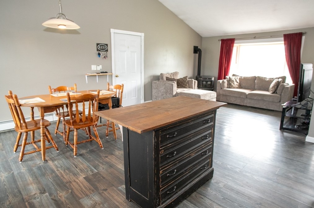 116 Bayberry Cir, Winchendon MA 01475-2269 exterior