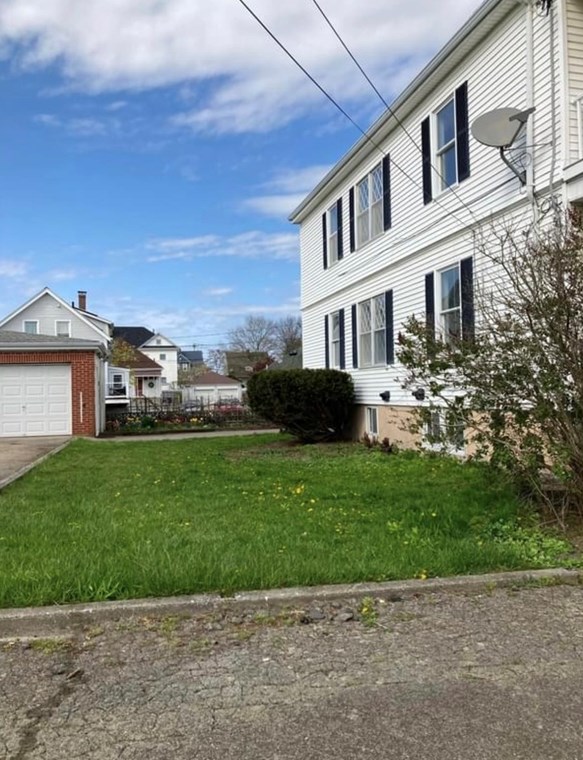 171 Osborne St, New Bedford MA  02740-1061 exterior