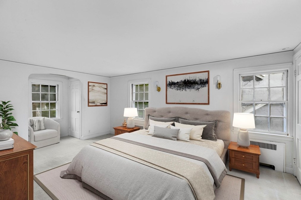 93 Oxford Rd, Newton MA 02459-2408 exterior