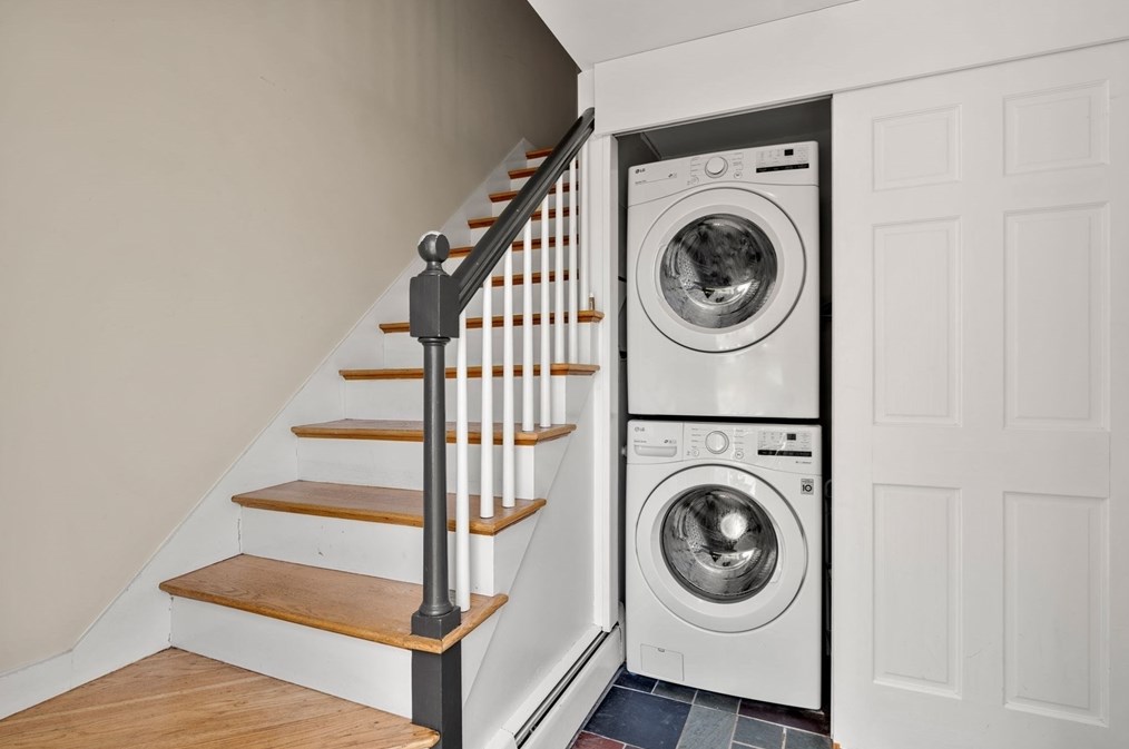 10 Fort Beach Ln, Marblehead MA 01945-3599 exterior