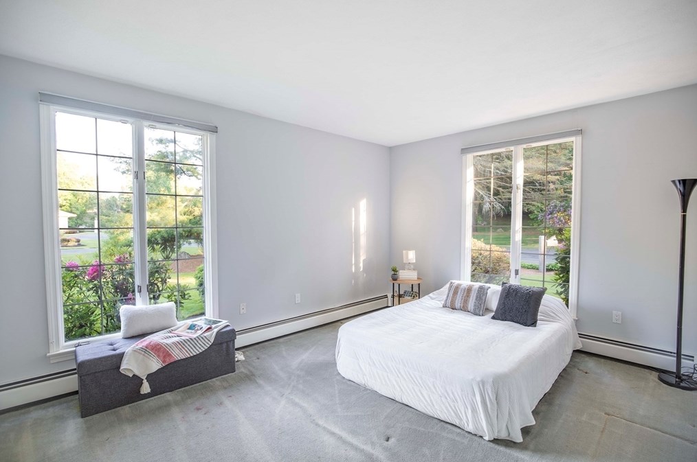 15 Hl Dr, Lynnfield MA 01940-1020 exterior