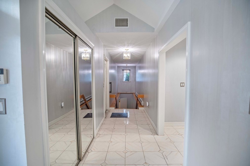 15 Hl Dr, Lynnfield MA 01940-1020 exterior