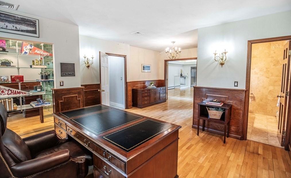 15 Hl Dr, Lynnfield MA 01940-1020 exterior