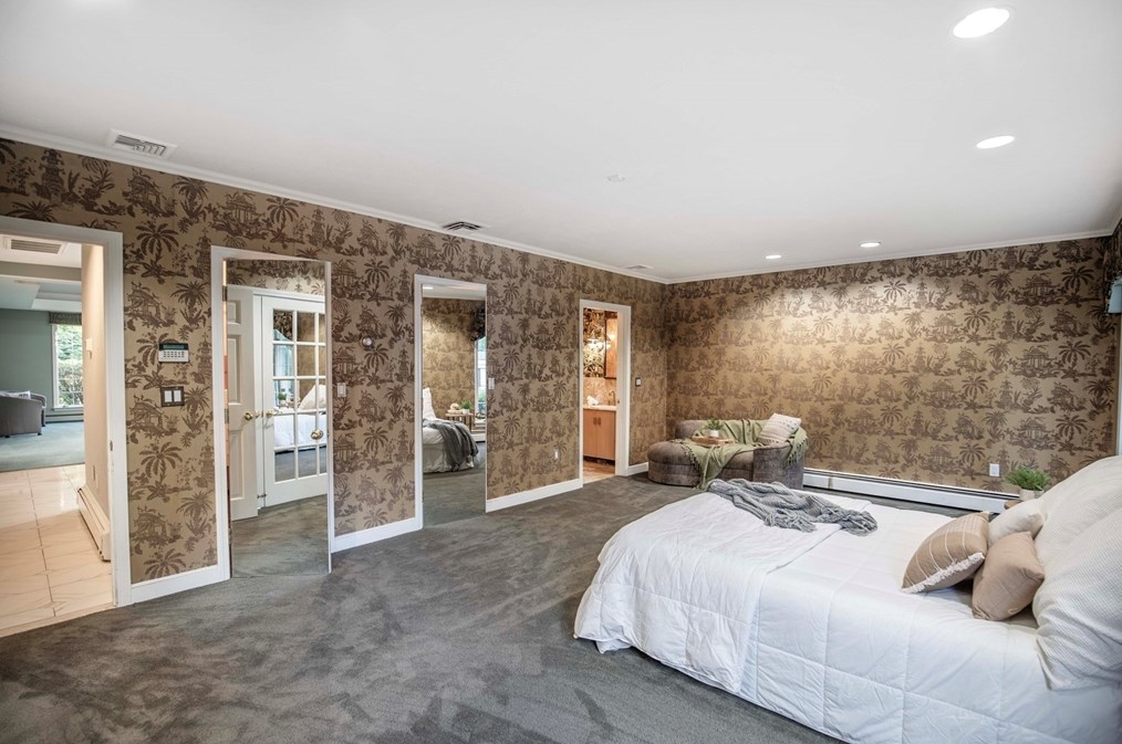 15 Hl Dr, Lynnfield MA 01940-1020 exterior