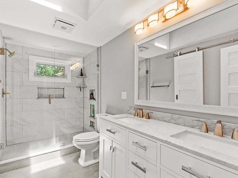 394 Winter St, Hanover MA 02339-2554 exterior