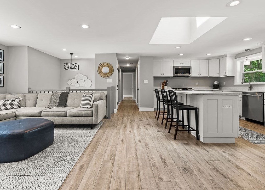 394 Winter St, Hanover MA 02339-2554 exterior