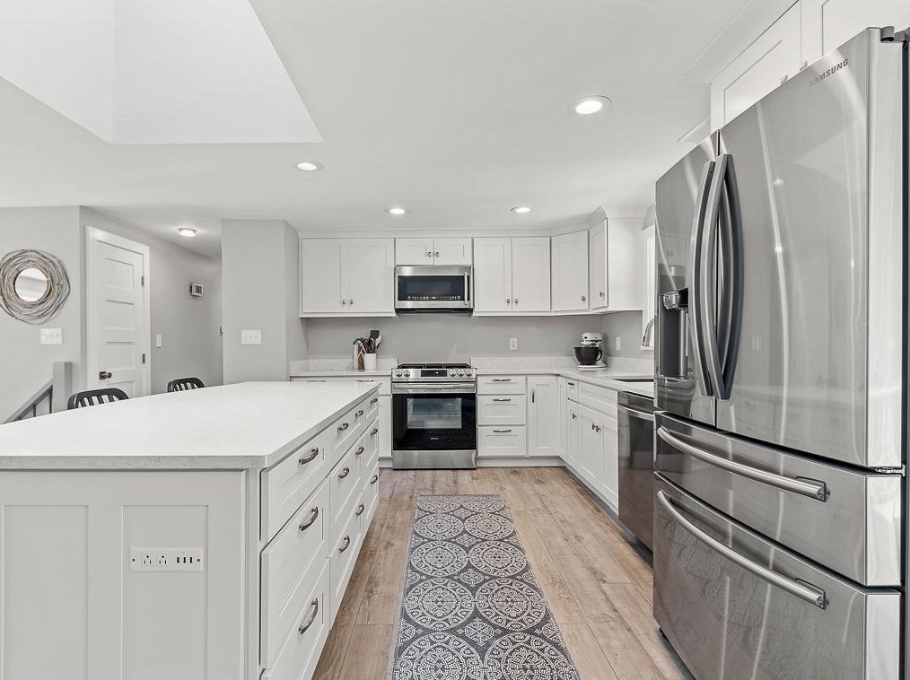 394 Winter St, Hanover MA 02339-2554 exterior