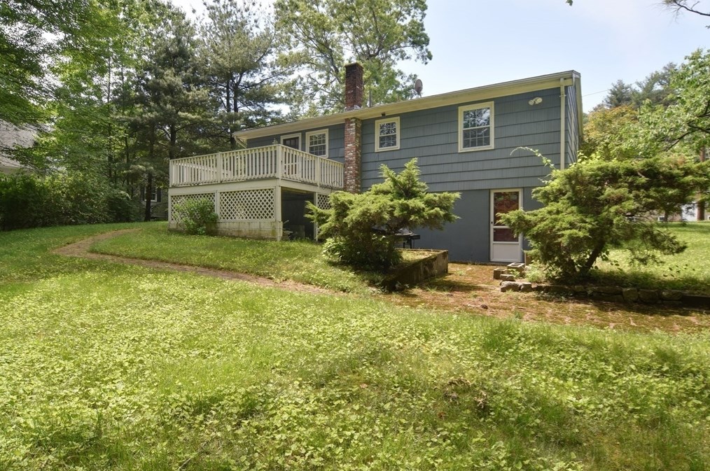 23 Priscilla Rd, Hopkinton MA  01748-2115 exterior