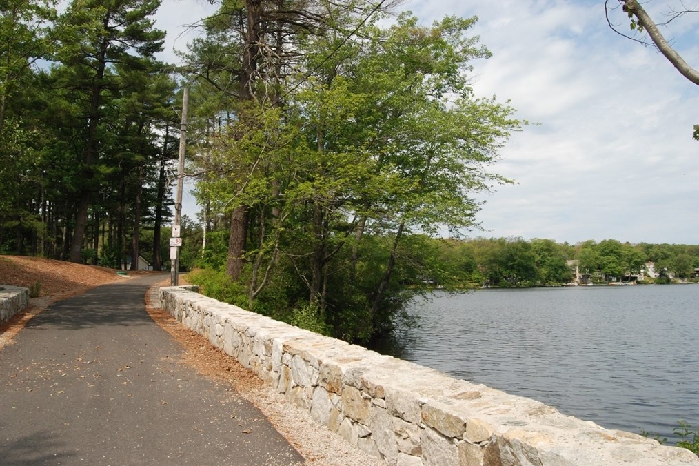 23 Priscilla Rd, Hopkinton MA  01748-2115 exterior