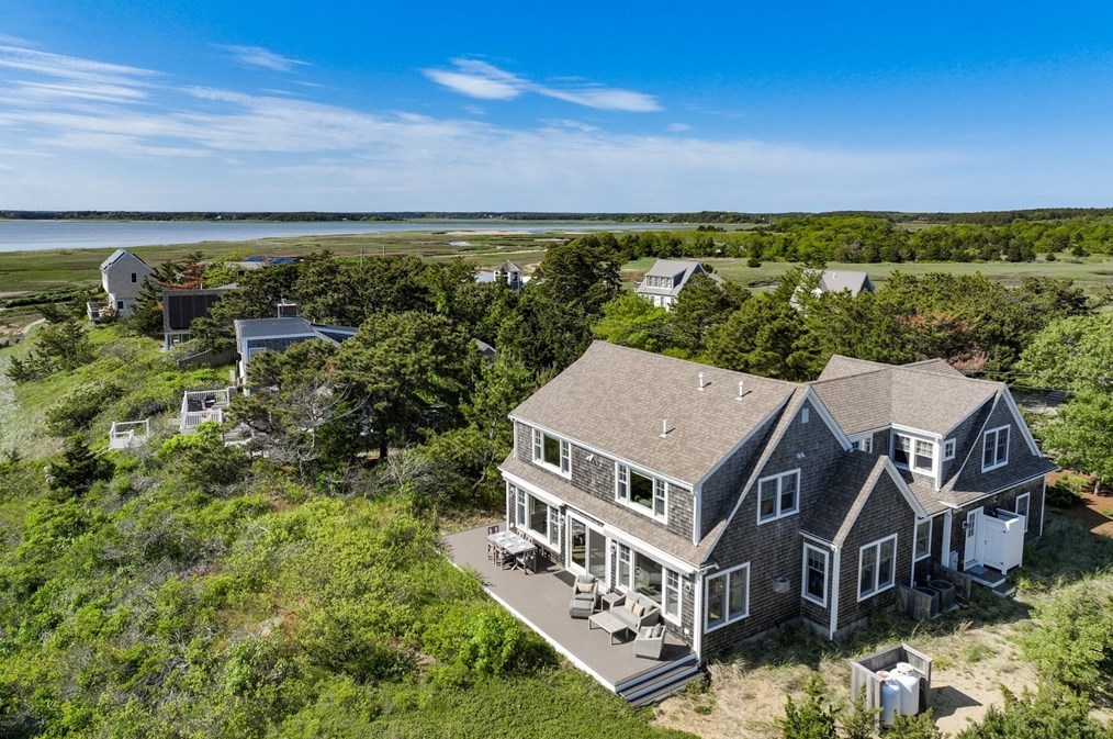 135 Eldredge Dr, Eastham, MA 02642 exterior