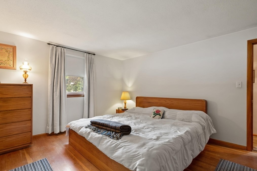 8 Apple Hl Rd, Peabody MA exterior