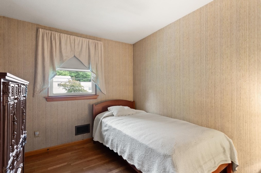 8 Apple Hl Rd, Peabody MA exterior