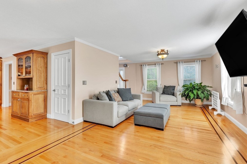 59 Radisson Ln, Montgomery MA 01085-3785 exterior