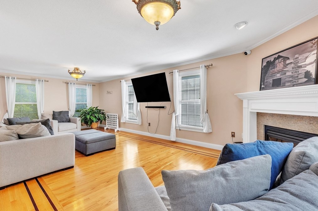 59 Radisson Ln, Montgomery MA 01085-3785 exterior