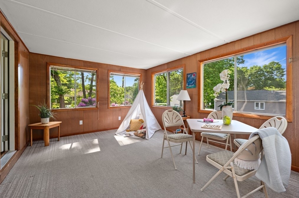 105 Central St, North Reading MA 01864-1709 exterior