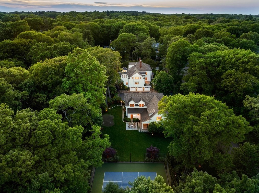 3 Old Farm Rd, Wellesley, MA 02481 exterior