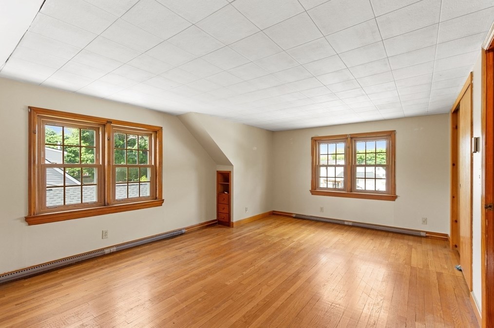 3 Alden Rd, Peabody MA 01960-5220 exterior